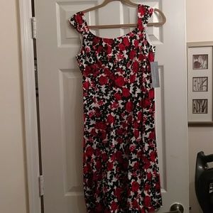London Times sun dress. Size 4. Never worn